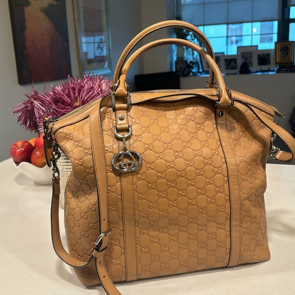 **Authentic*** Guccissima Dome nearly perfect!